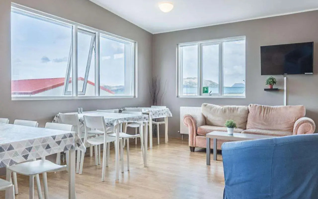 Stoð Guesthouse and apartments