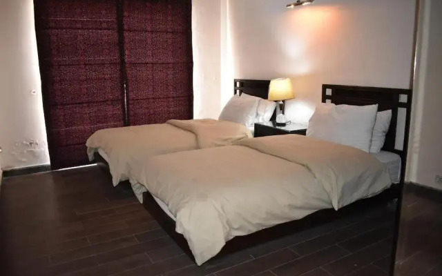 Summit Hotel
