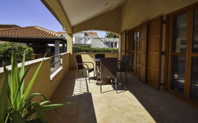 House Jolumar Biograd na Moru