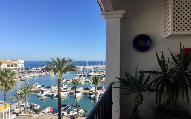 2257-Stunning Penthouse First Line Port Sea View