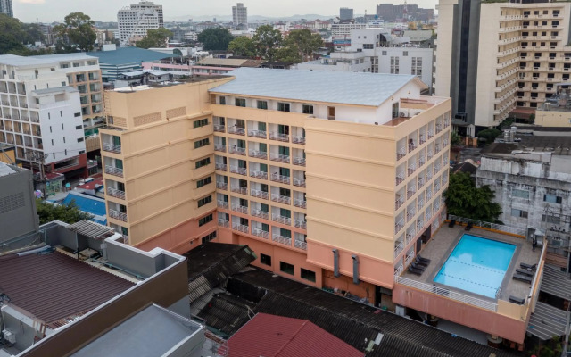Eastiny Plaza hotel