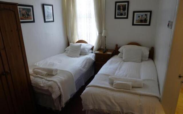 Athol Park Guest House