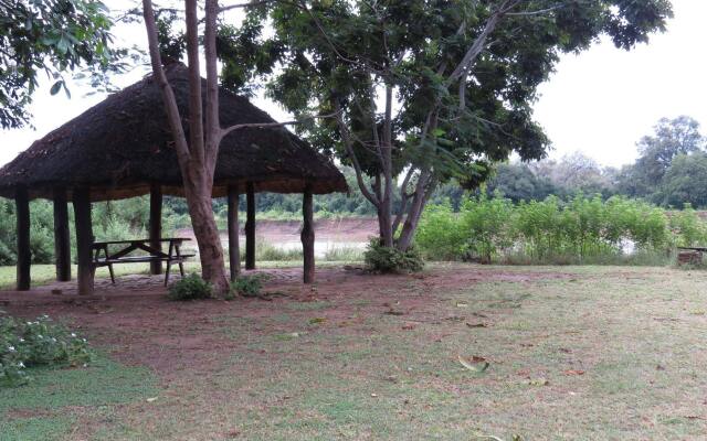 Croc Valley Camp