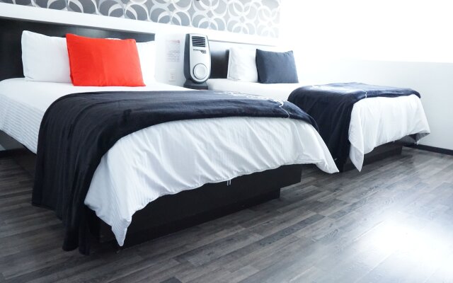 Black Boutique Hotel