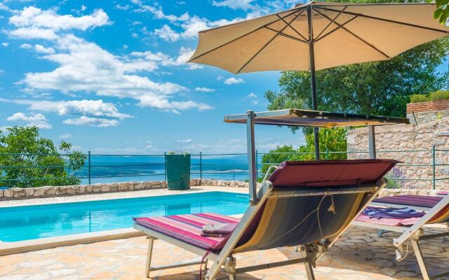 Modern Villa in Crikvenica with Pool