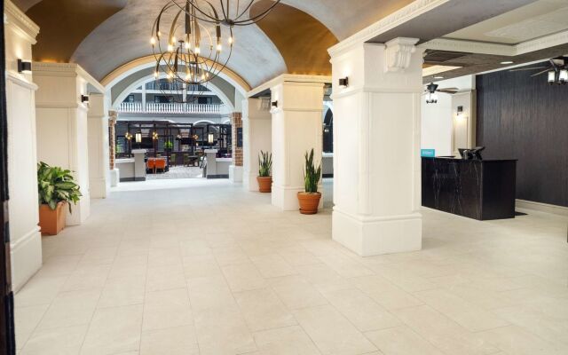 Embassy Suites by Hilton Orlando North