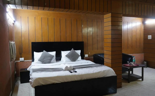 Hotel Quadis Noida Sector 15