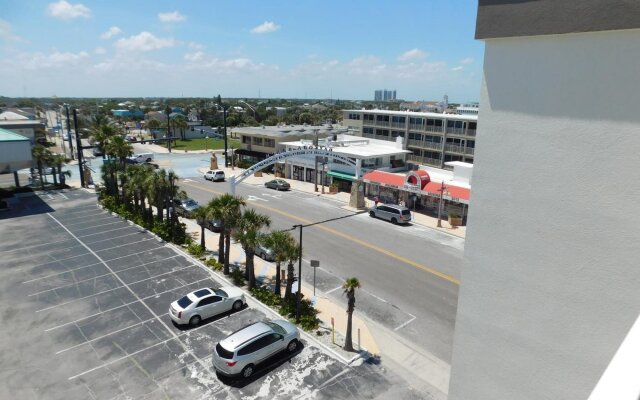 Boardwalk Inn and Suites