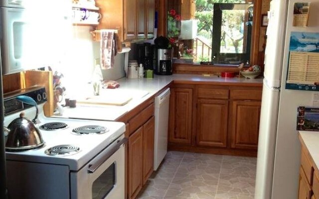 Shaw's Oceanfront Bed and Breakfast