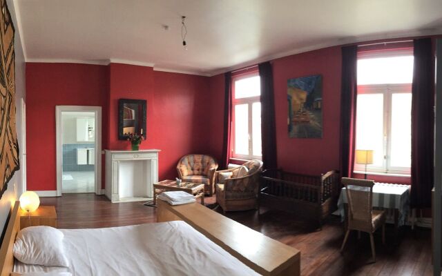 The Captaincy Guesthouse Brussels