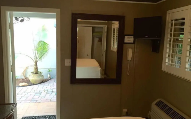 Coral Reef Guesthouse