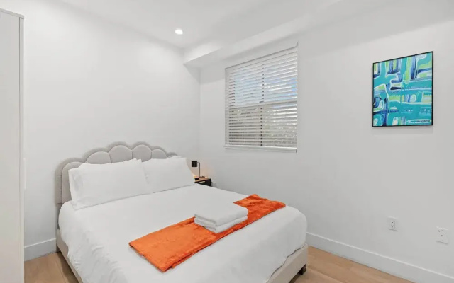 Not Affected by the Fire/modern 5BR Home With Parking, Near LA Attractions #4