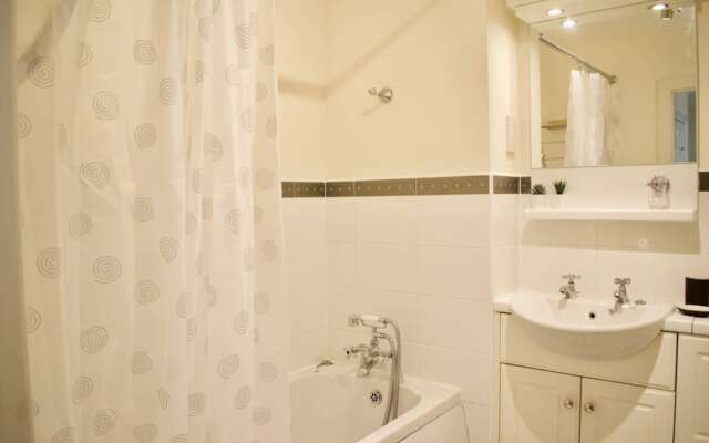 Luxury Penthouse Apartment In Edinburgh