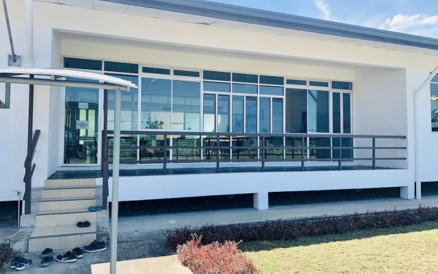 OYO 90036 Eagle Wood Garden