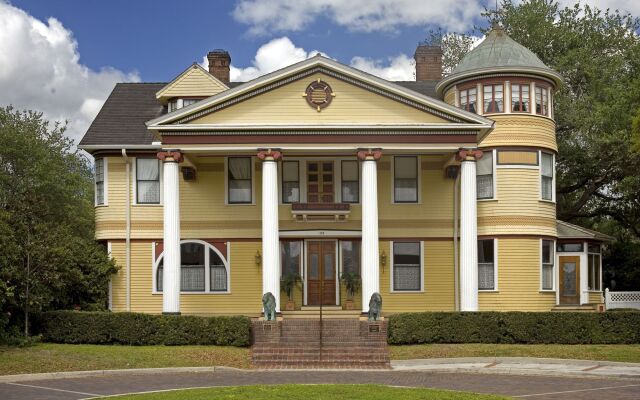 hotelImage
