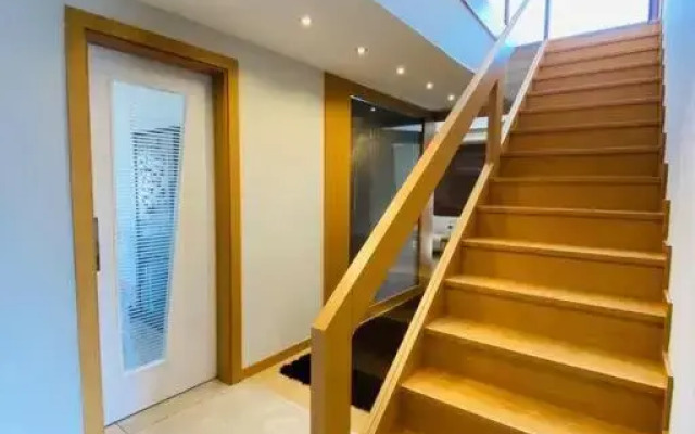 Konaklar bölgesinde Denize Yakın Lüks Dublex Daire