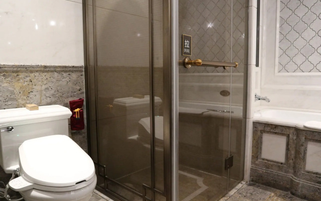 Shanghai Donghu Hotel