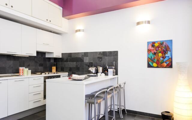 Isola Apartments