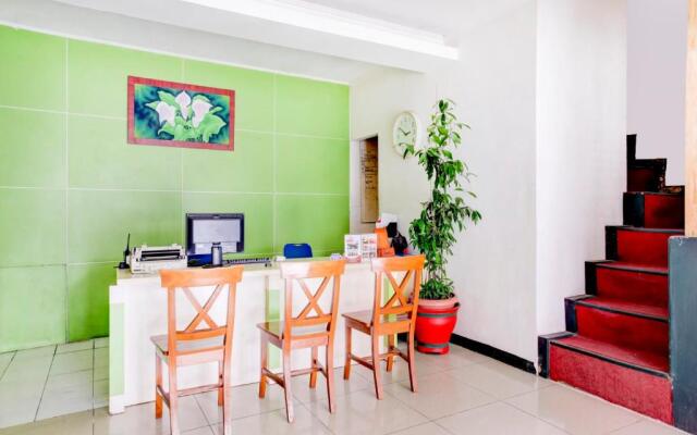 RedDoorz Plus @ Megamendung Puncak Bogor