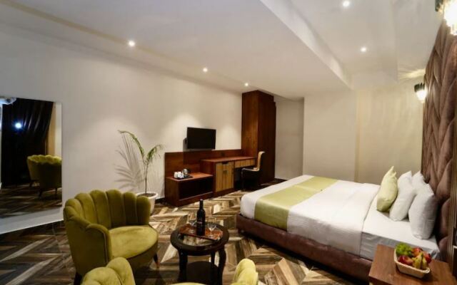 Grand Luxotica By DLS Hotels