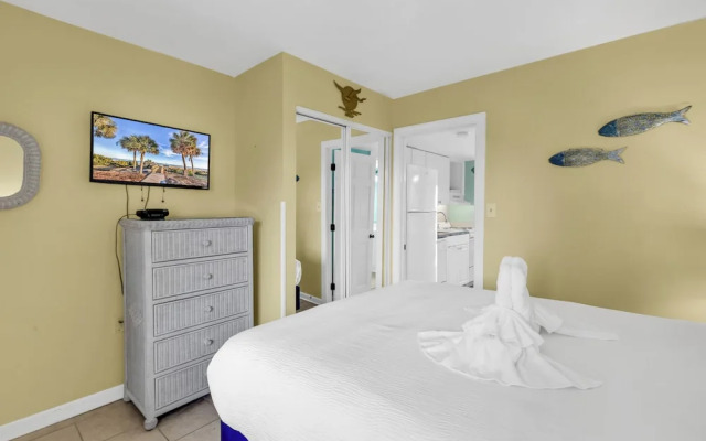 Bluewater Resort 306