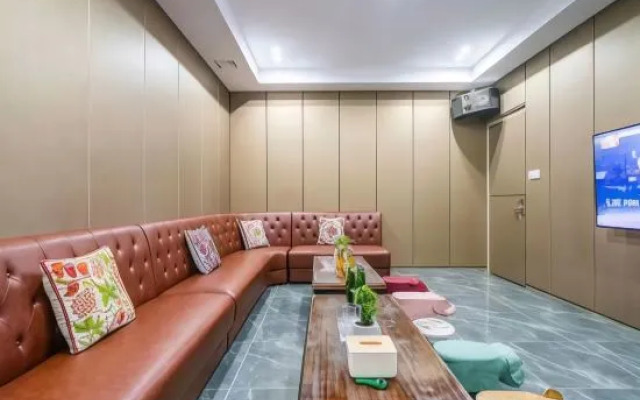 Qianyuan Backyard (Shanghai Dishuihu Branch)