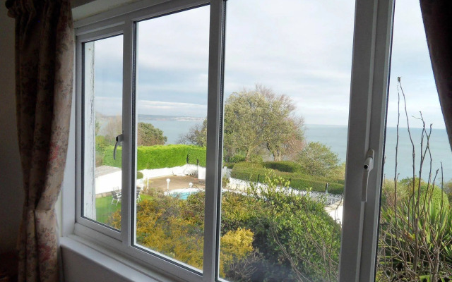 Luccombe Hall Hotel