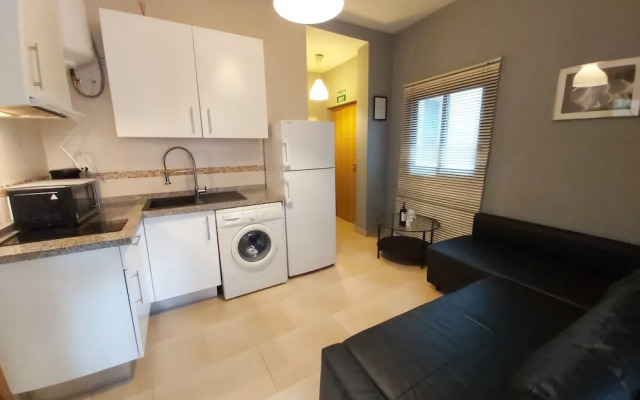 Del Parque Flats Central