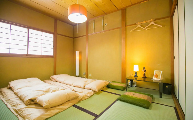Takematsu Sunny GuestHouse near Kansai Airport