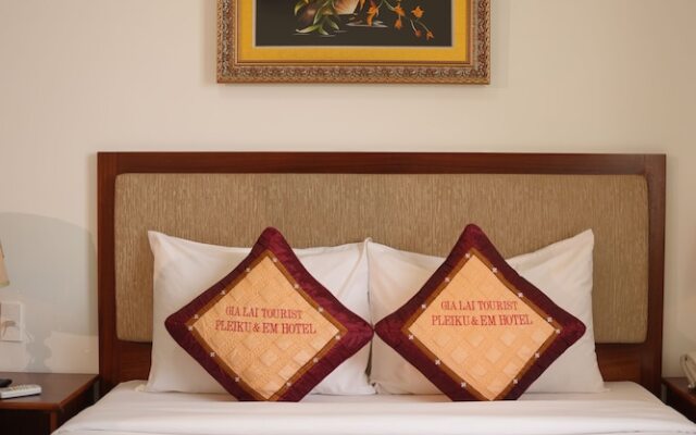 Pleiku & Em Hotel by Gia Lai Tourist