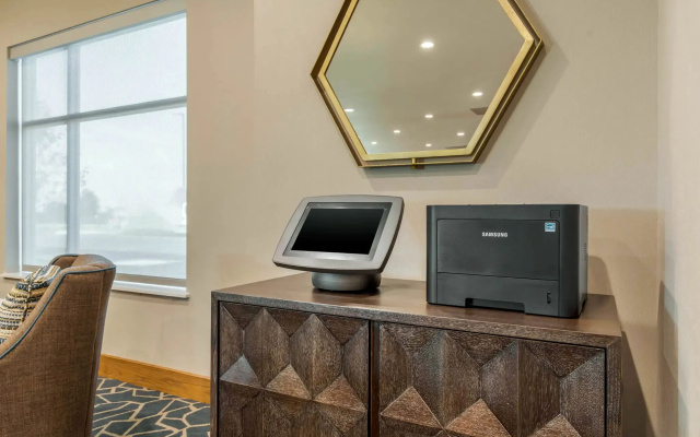 Cambria Hotel Davenport Quad Cities