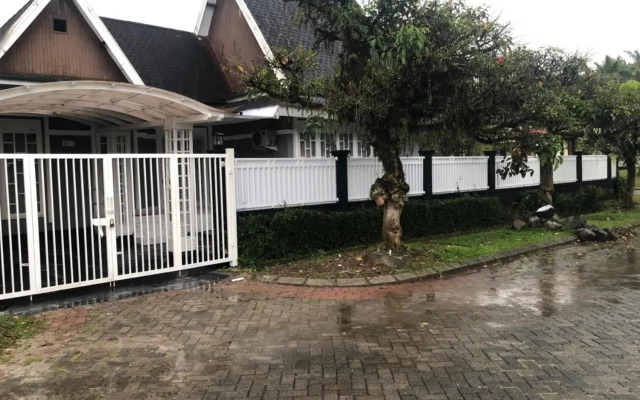 Eton Asia Kota Bunga Villas