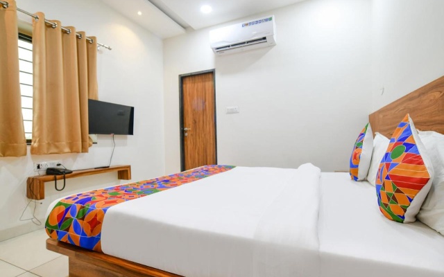 FabHotel Adiyogi Aura