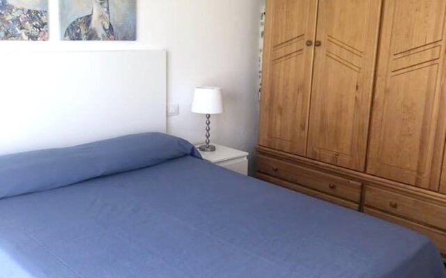 Apartment with 2 Bedrooms in Arrieta, with Furnished Terrace And Wifi - 300 M From the Beach