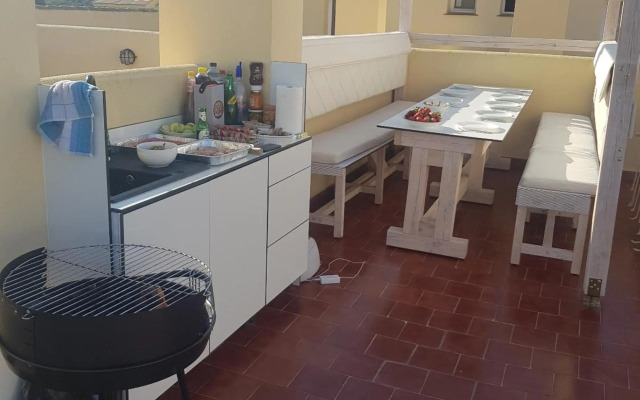 HIGH RELAXING Alboran Hills