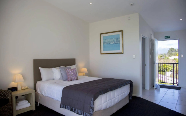 Carters By The Sea Westport