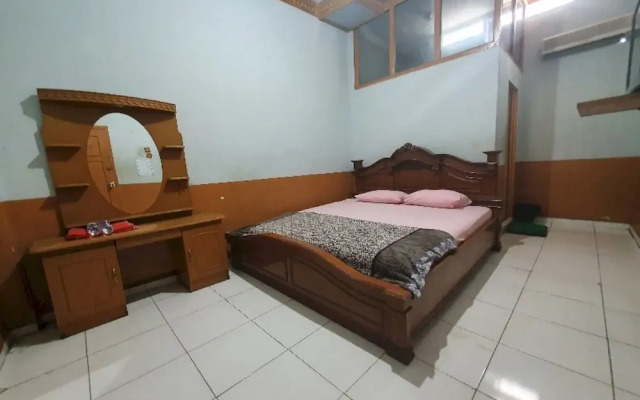 OYO 91097 Hotel Atika