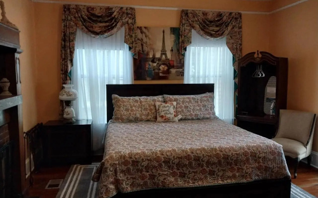 Historic Sevilla House