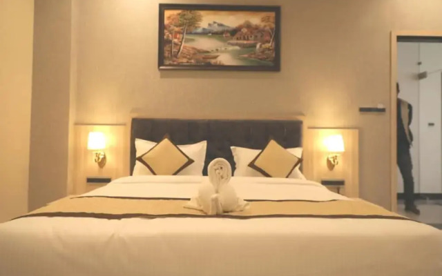 Pine Regency - Aravali's Peak view
