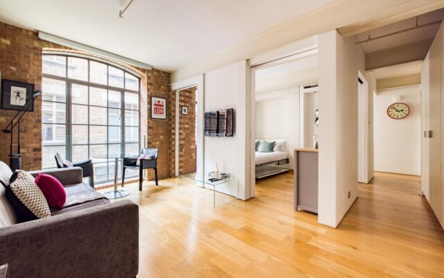 Central Soho Loft With A C Concierge