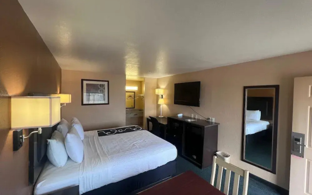 Antler's Inn Motel