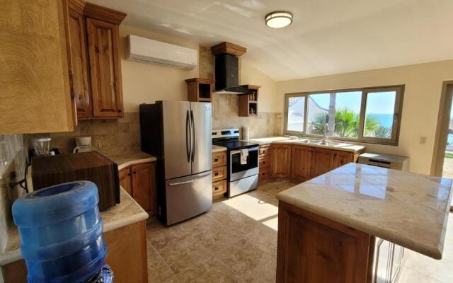 Casa Evita 4 Bedroom Beachfront Home