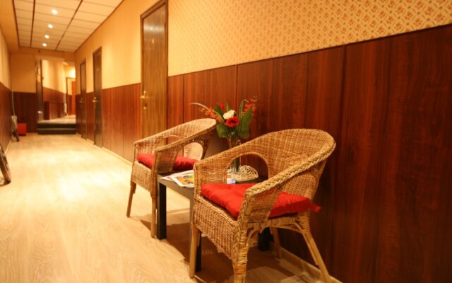 Wood Design Hotel
