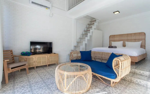 White Studio Villa