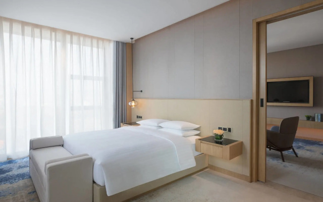 Courtyard by Marriott Zhengzhou Airport