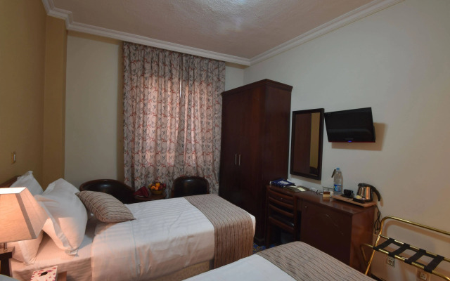Dar Al-Naeem Hotel