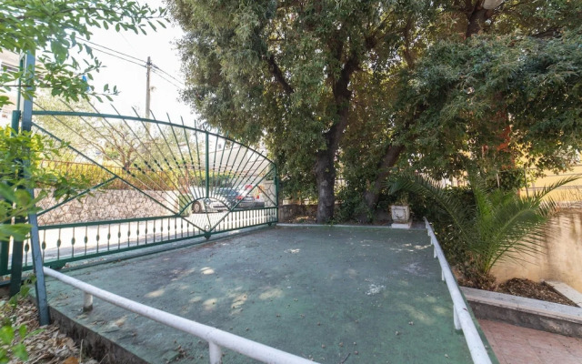 Perfect Beachfront Getaway Ideal for Families