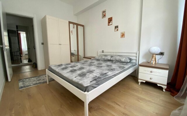 Comfy Flat With Central Location in Fikirtepe