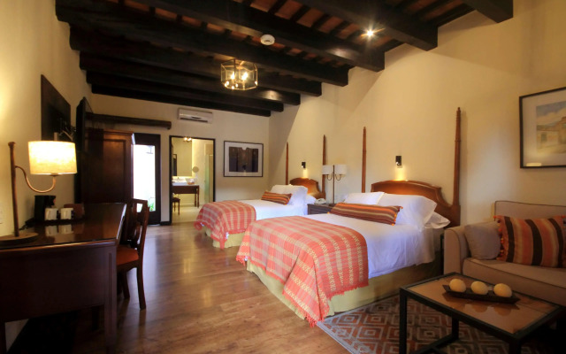 Porta Hotel Antigua