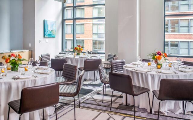 Canopy by Hilton Jersey City Arts District